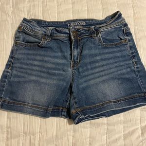 Maurice’s blue jean shorts